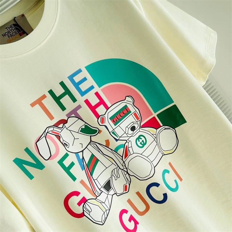 【正規取扱店】【品質の高い商品】クラシックなTシャツ/ イタリアの手作り【二つ目は4900】